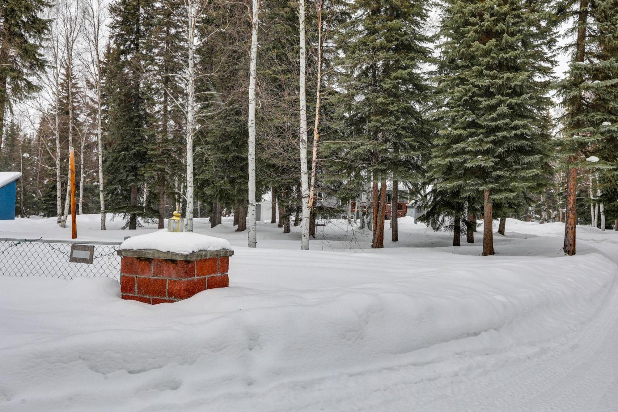 North Pole Escape With Deck And Aurora Lights Views! Villa Exterior foto